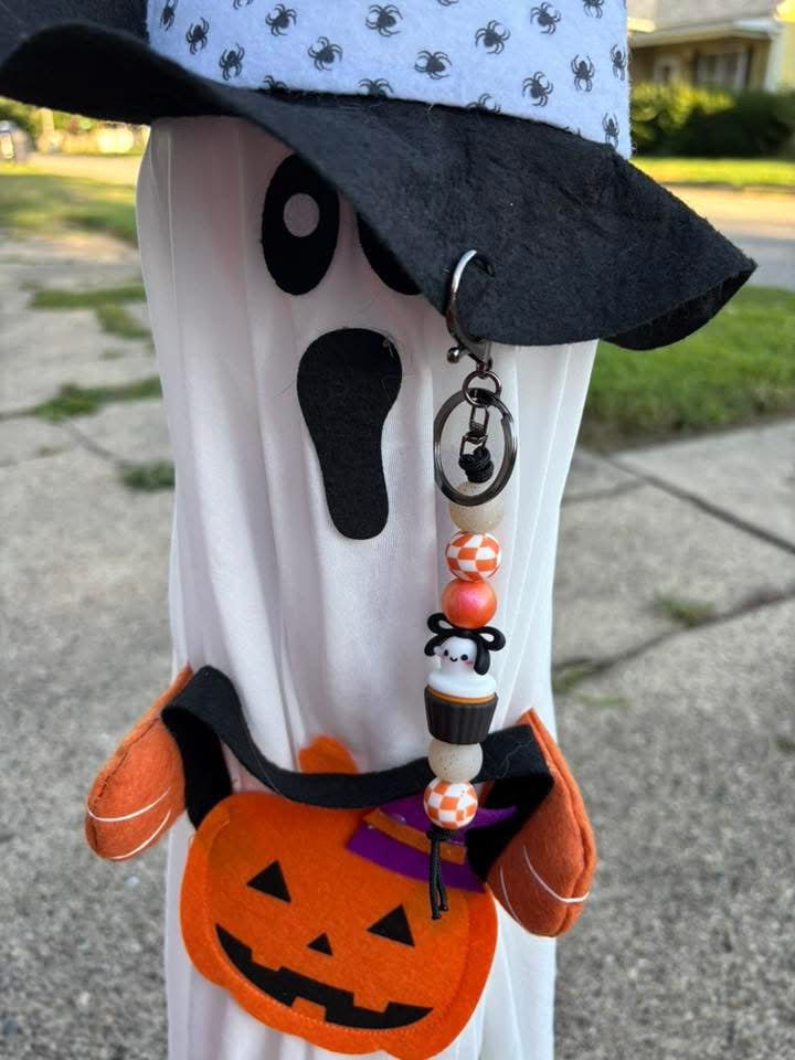 cupcake ghost